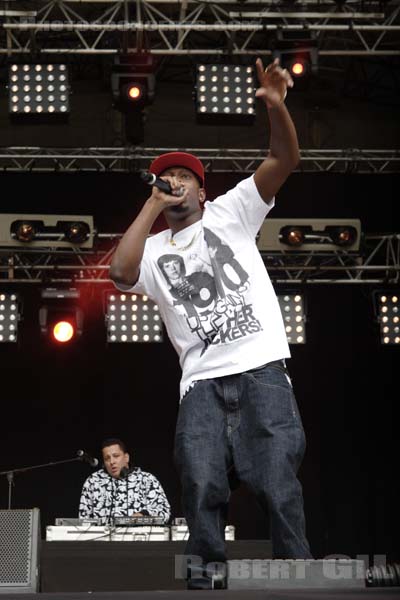 DIZZEE RASCAL - 2007-08-24 - SAINT CLOUD - Domaine National - Grande Scene - 